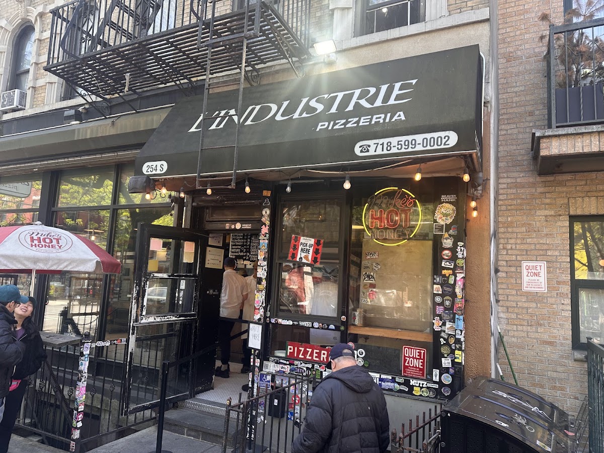 L’Industrie Pizzeria (Williamsburg)