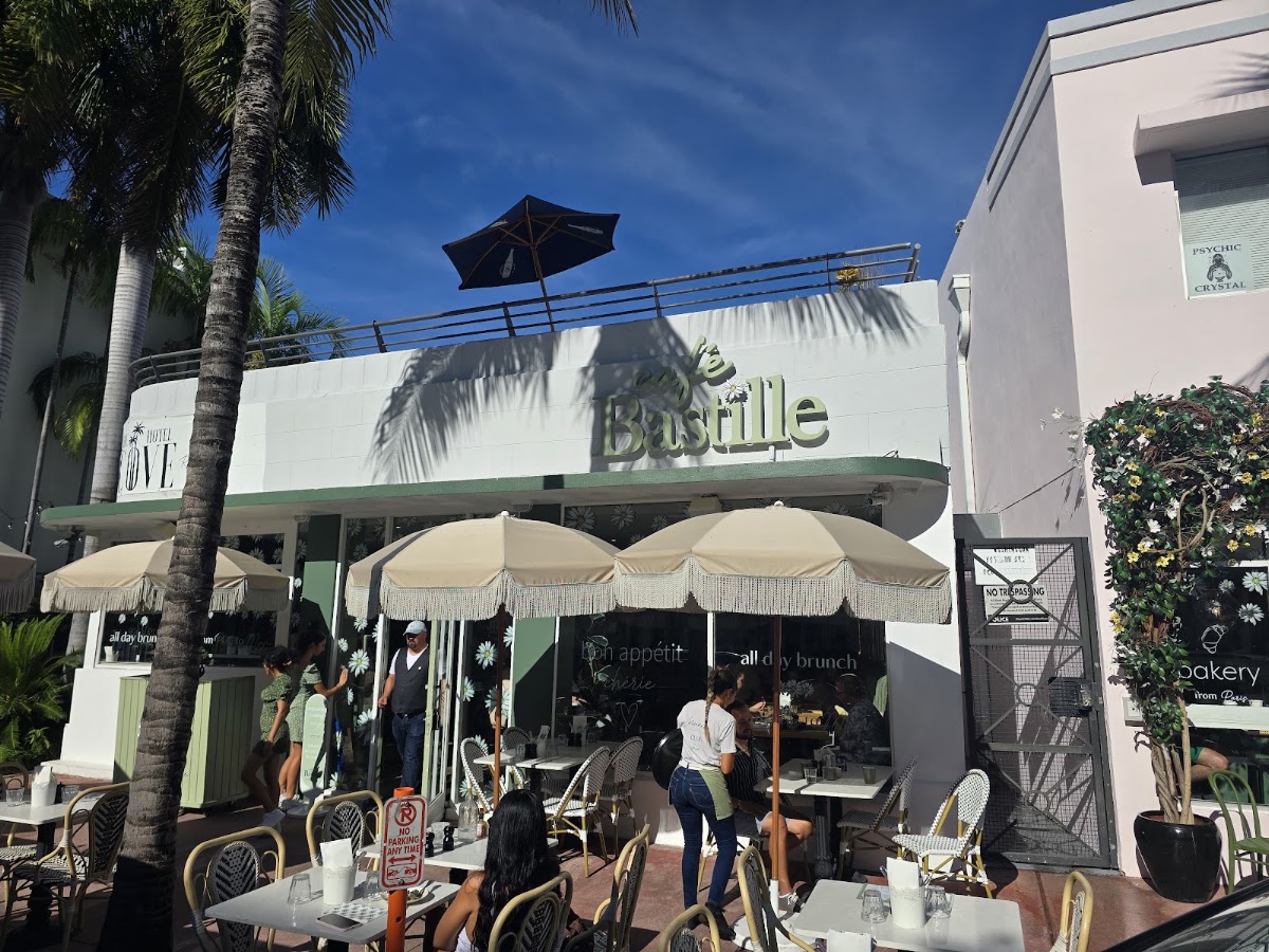 Café Bastille Miami Beach