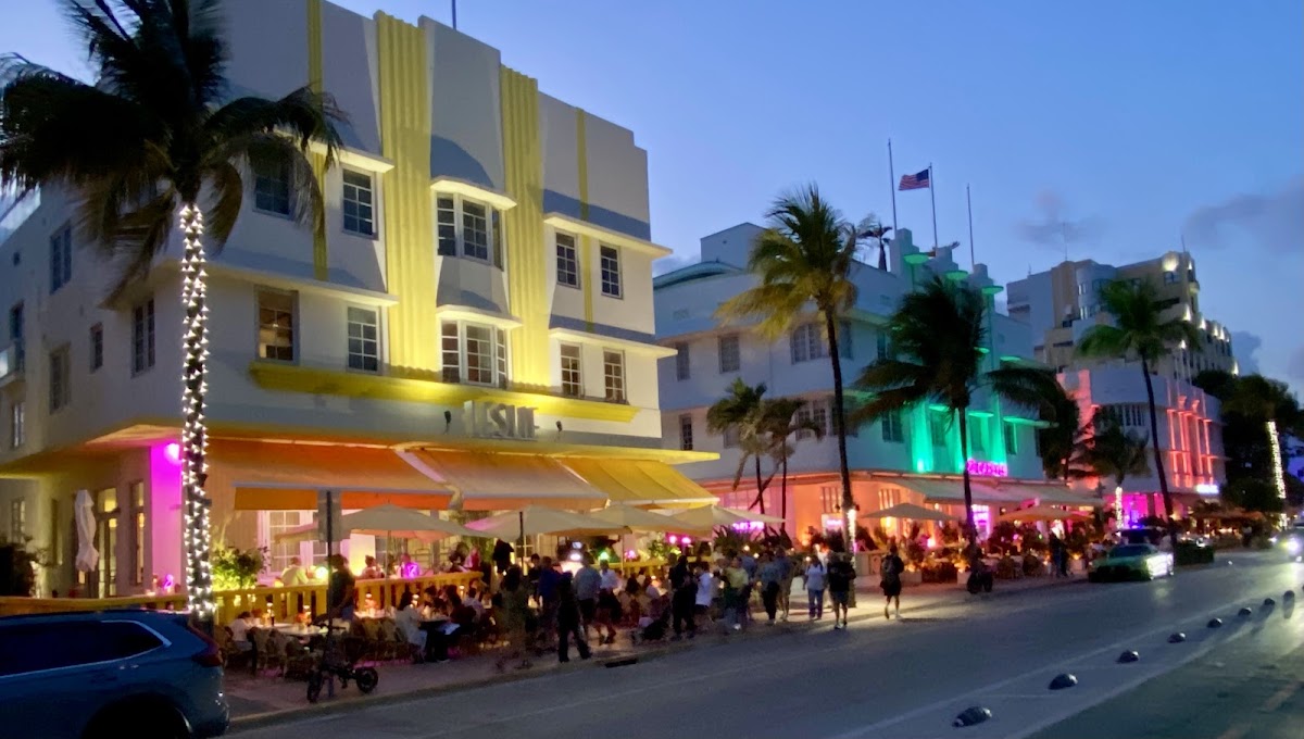 Art Deco District / Ocean Drive