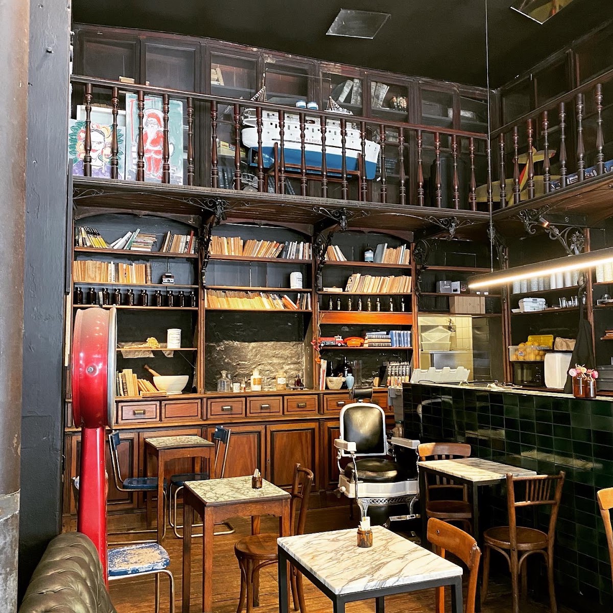 La Farmacia Cafe